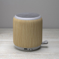 Wholesale factory direct salesbamboo 3w 300mah portable mini wireless speaker